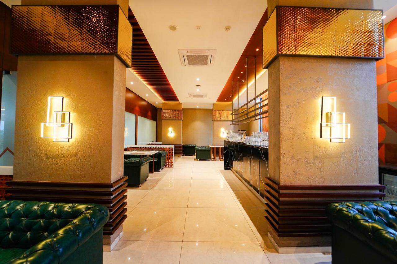 Essentia Luxury Hotel 인도르 외부 사진