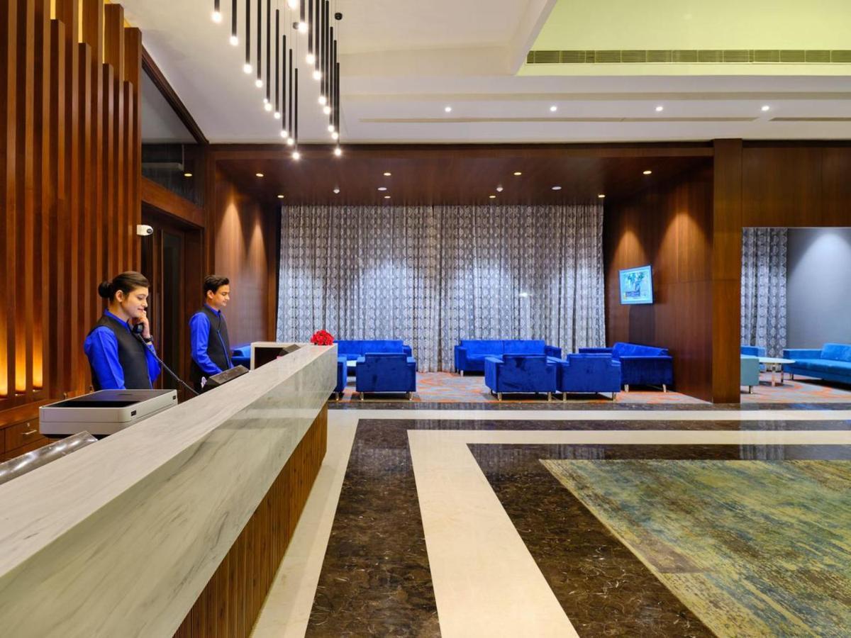Essentia Luxury Hotel 인도르 외부 사진